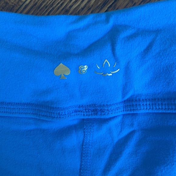 Kate Spade & Beyond Yoga 3/4 Leggings - Picture 3 of 6